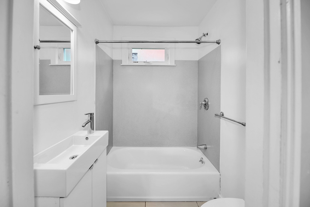 79 Perkins Street, Unit 1 Boston, MA 02130 - Photo 5 of 19