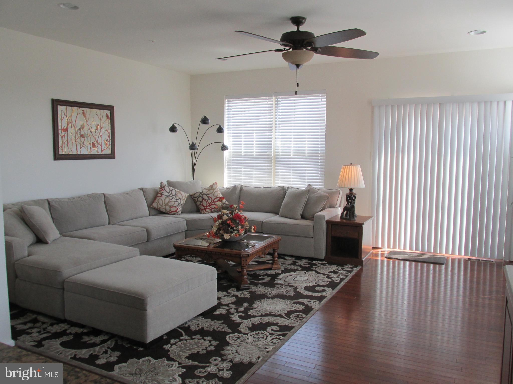 Spacious Living room for entertaining.