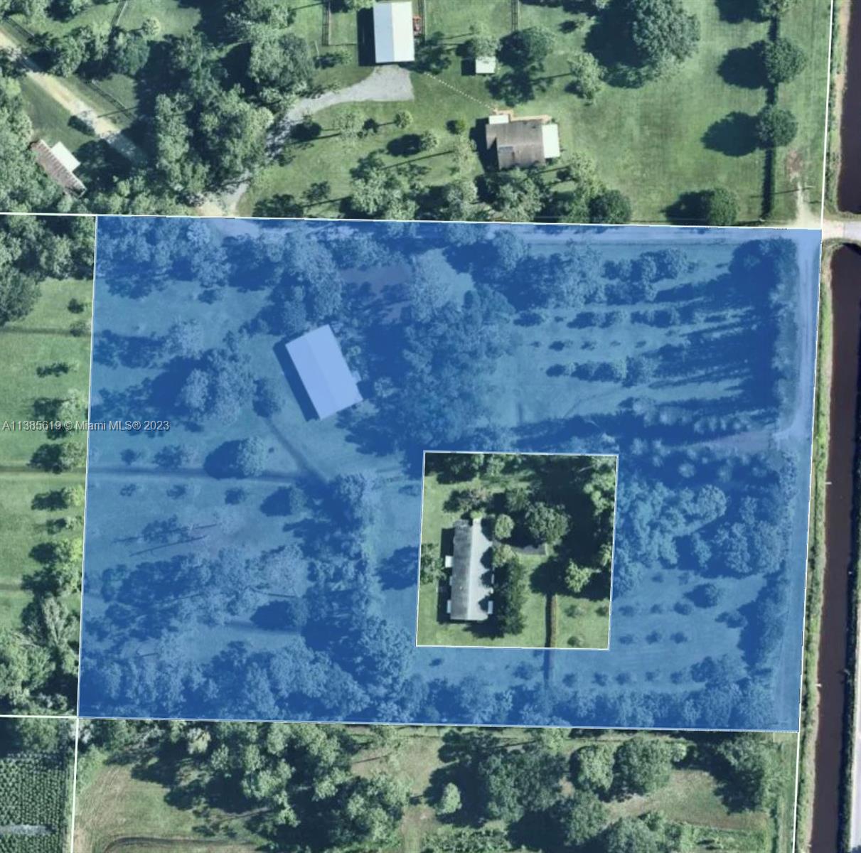 915 B Road Loxahatchee, FL 33470 - Photo 42 of 42 an aerial view of a fireplace