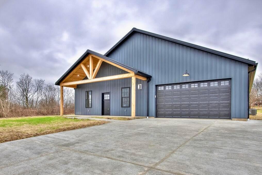 13595 Magers Road Howard, OH 43028 - Photo 2 of 42 BE94E5A8-8B9C-4E38-B942-929F4D25CC63_1_2