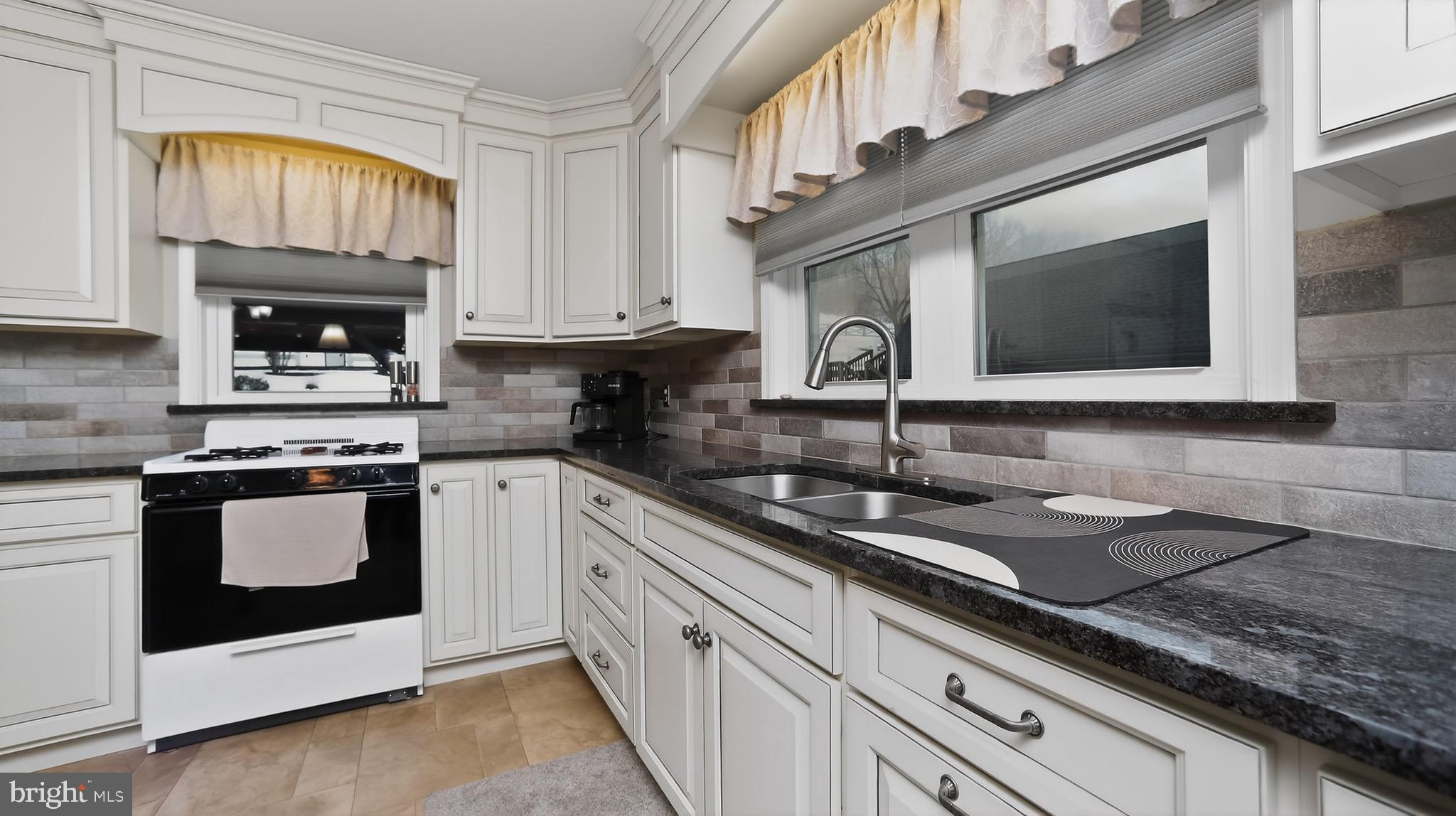 6142 Beaver Dam Road Narvon, PA 17555 - Photo 7 of 69