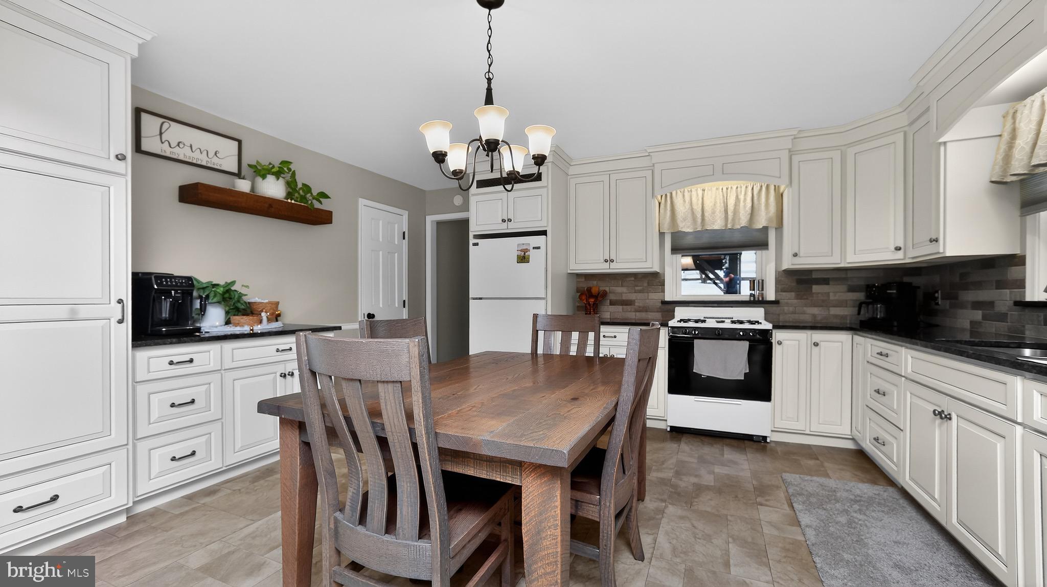 6142 Beaver Dam Road Narvon, PA 17555 - Photo 10 of 69