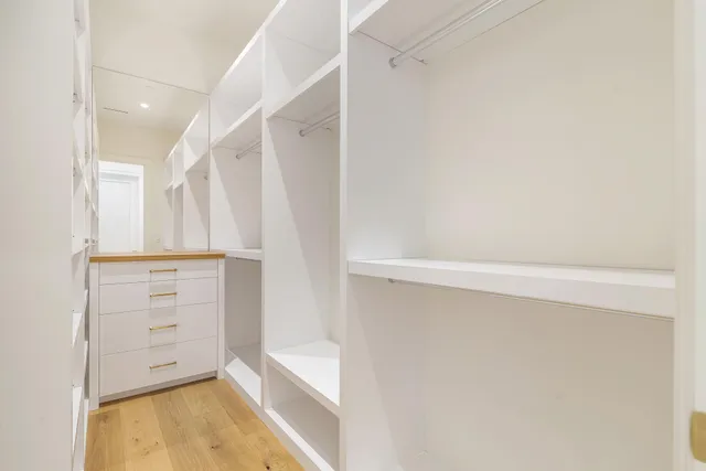 $15,000 | 261 Royal Poinciana Way, Palm Beach, FL 33480