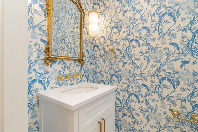 $15,000 | 261 Royal Poinciana Way, Palm Beach, FL 33480