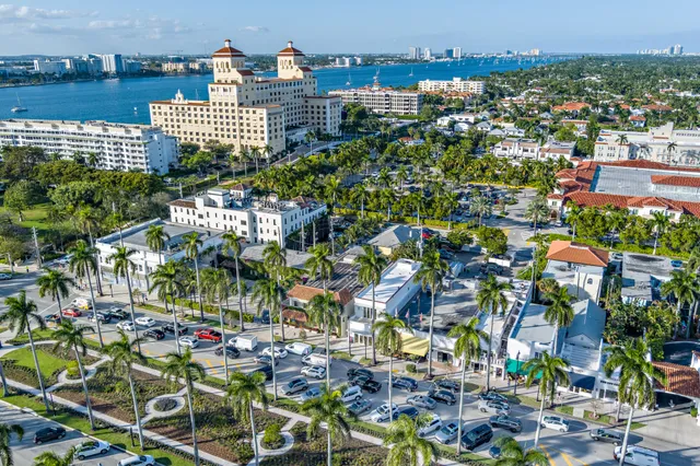 $15,000 | 261 Royal Poinciana Way, Palm Beach, FL 33480