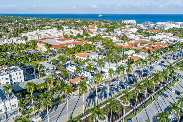 $15,000 | 261 Royal Poinciana Way, Palm Beach, FL 33480