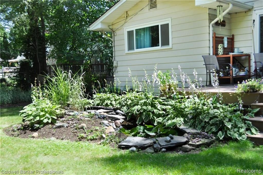 295 Red Oak Lane Rochester Hills, MI 48307 - Photo 8 of 39