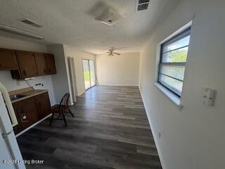 121 West Blue Jay Road Louisville, KY 40229 - Photo 3 of 6 bj3