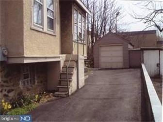 421 Kent Road Upper Darby, PA 19082 - Photo 2 of 6