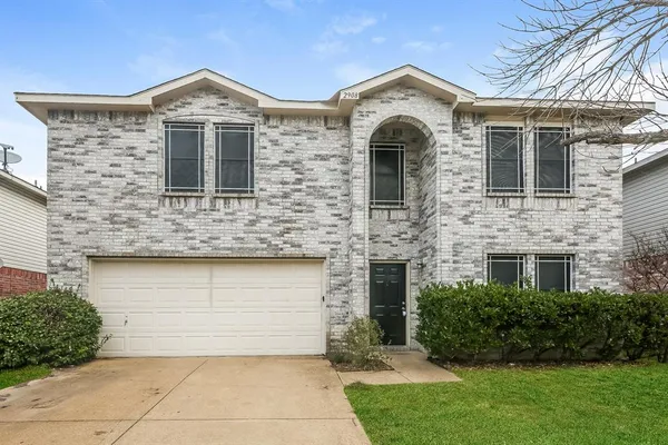 $2,535 | 2908 Robin Lane, Mesquite, TX 75149