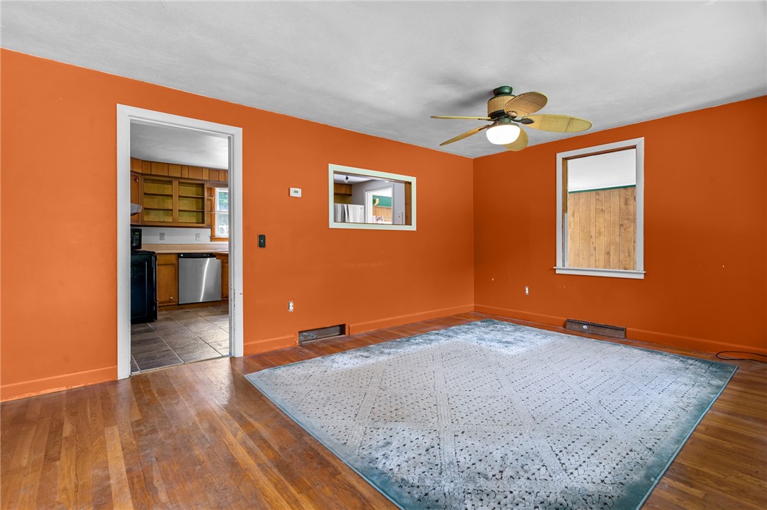 49 Wellstown Road Hopkinton, RI 02804 - Photo 7 of 35