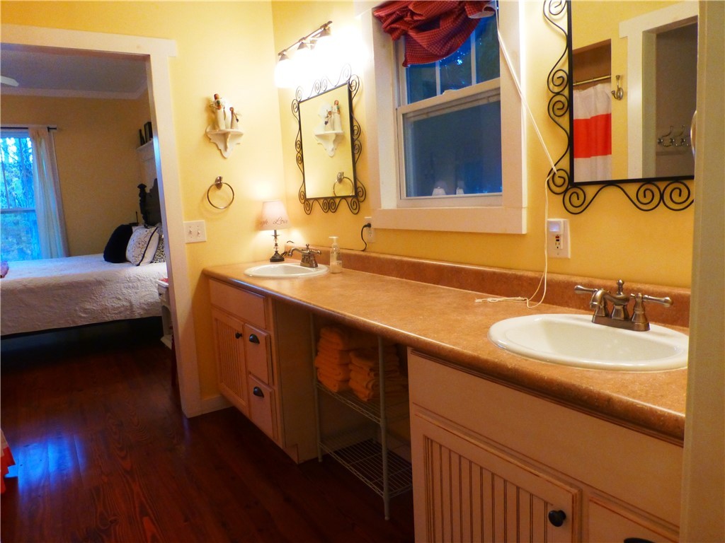 211 Rock Creek Road Anderson, SC 29625 - Photo 29 of 49 Master bath has 2 lavatory sinks