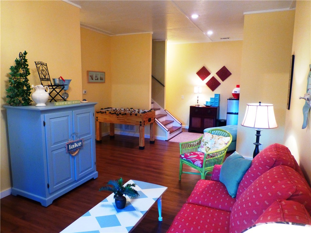 211 Rock Creek Road Anderson, SC 29625 - Photo 33 of 49 Laminate floors & attractive ceiling