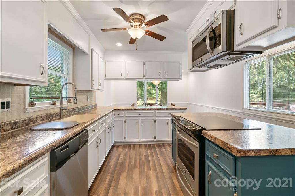 599 Lynn Road Oakboro, NC 28129 - Photo 4 of 36 Gallery Image 4