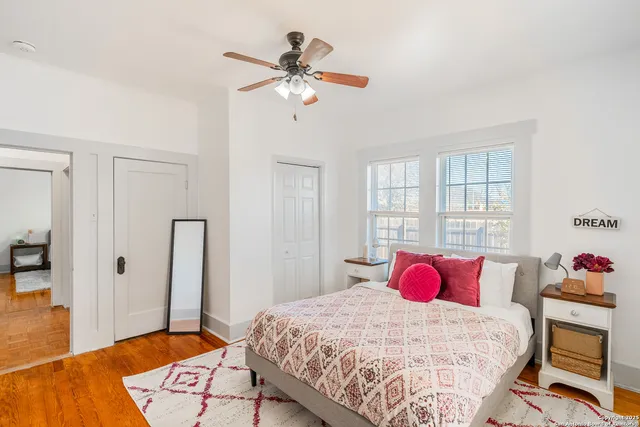 $2,300 | 475 East French Place, San Antonio, TX 78212