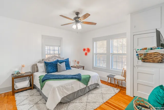 $2,300 | 475 East French Place, San Antonio, TX 78212