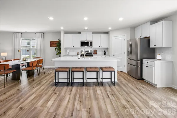 $359,900 | 1210 Old Ft Drive, Edgemoor, SC 29712