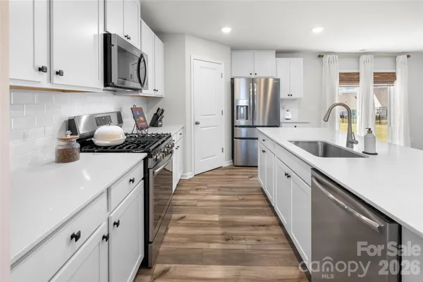 $359,900 | 1210 Old Ft Drive, Edgemoor, SC 29712