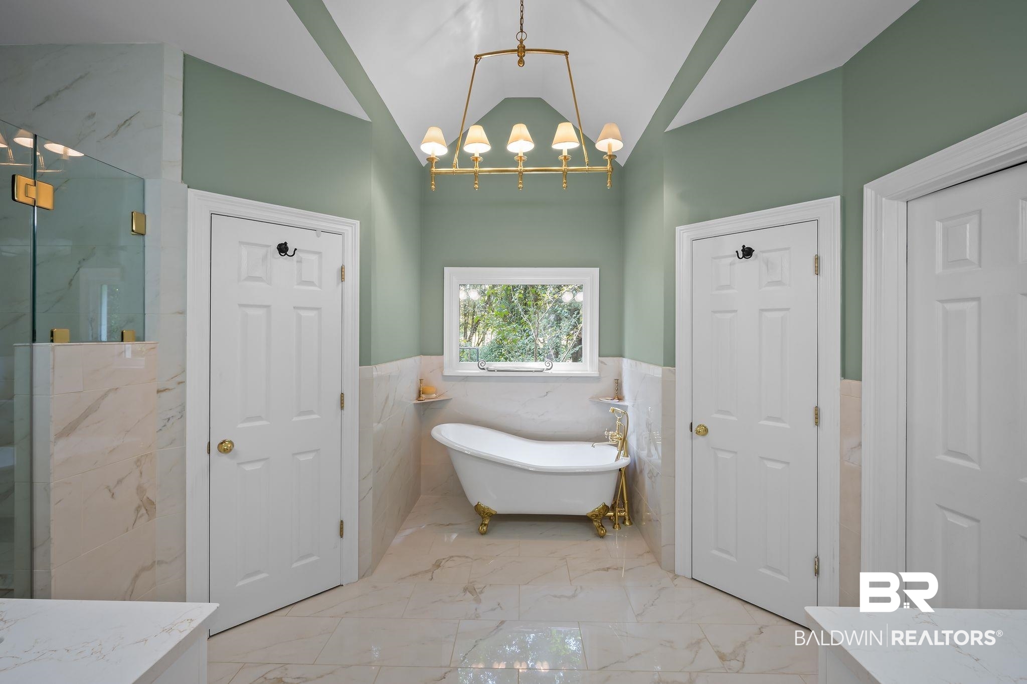 13616 Snarr Road Silverhill, AL 36576 - Photo 30 of 58 Primary Bath