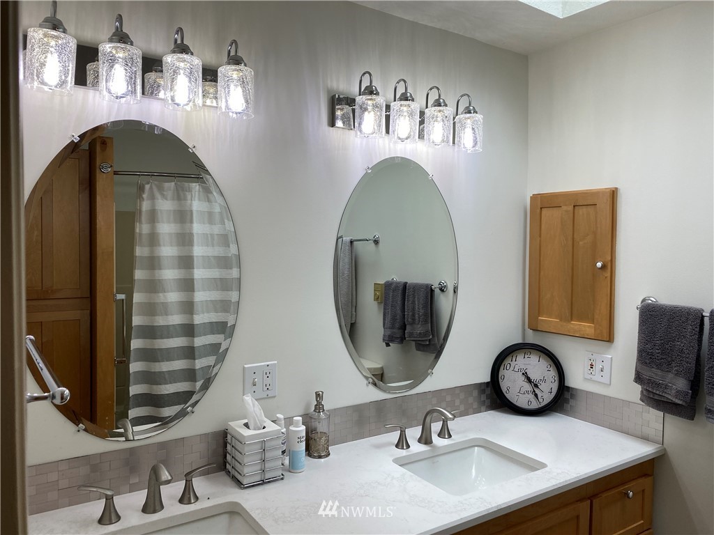 1200 Southeast Deep Lake Road Port Orchard, WA 98367 - Photo 11 of 28 Gallery Image 11