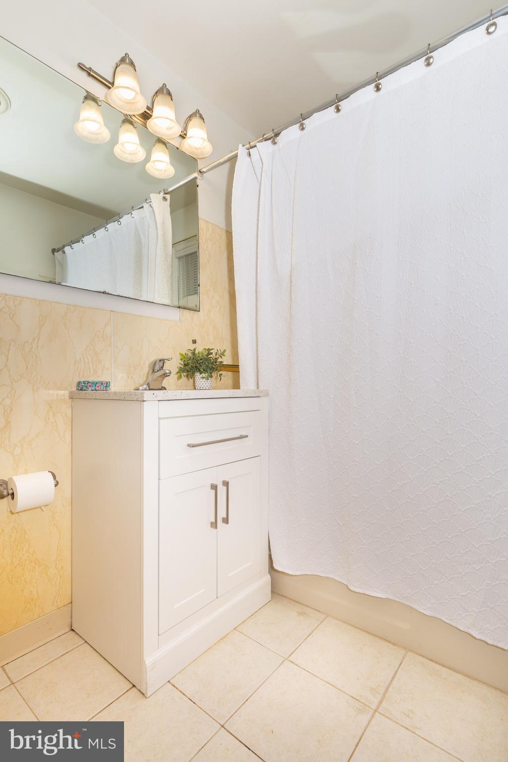 2570 Deer Park Road Finksburg, MD 21048 - Photo 33 of 45 Full bath
