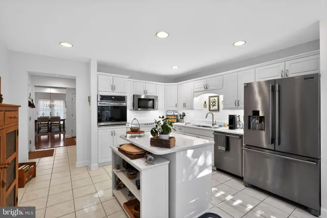 $675,000 | 2 Conifer Court, Princeton, NJ 08540