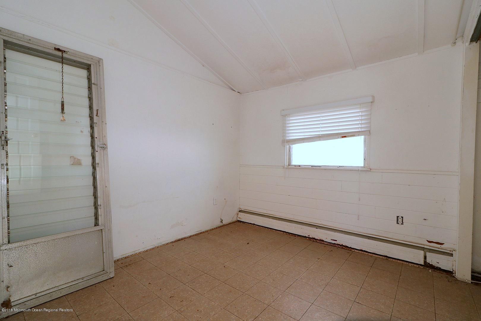 19 Compass Road Waretown, NJ 08758 - Photo 17 of 28 IMG_1197