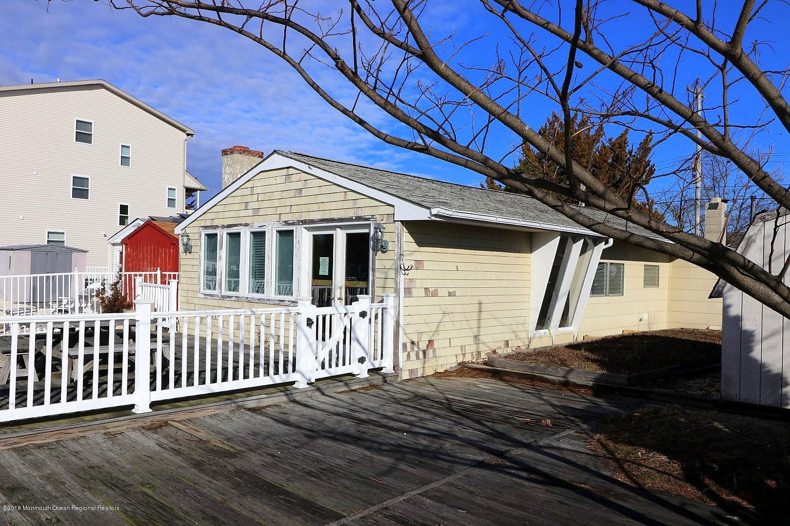 19 Compass Road Waretown, NJ 08758 - Photo 7 of 28 IMG_1186