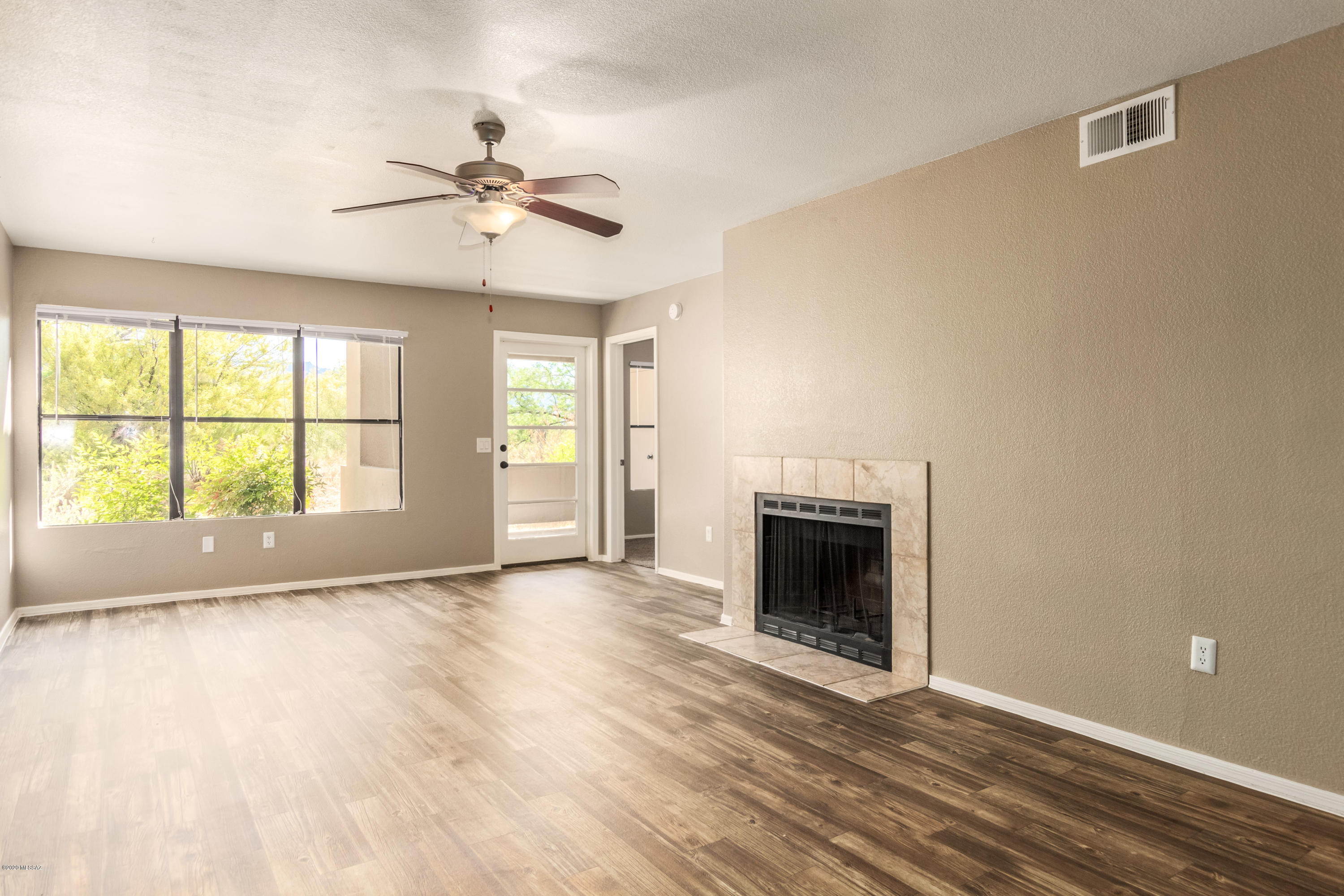 5855 North Kolb Road, Unit 5103 Tucson, AZ 85750 - Photo 7 of 27 Gallery Image 7