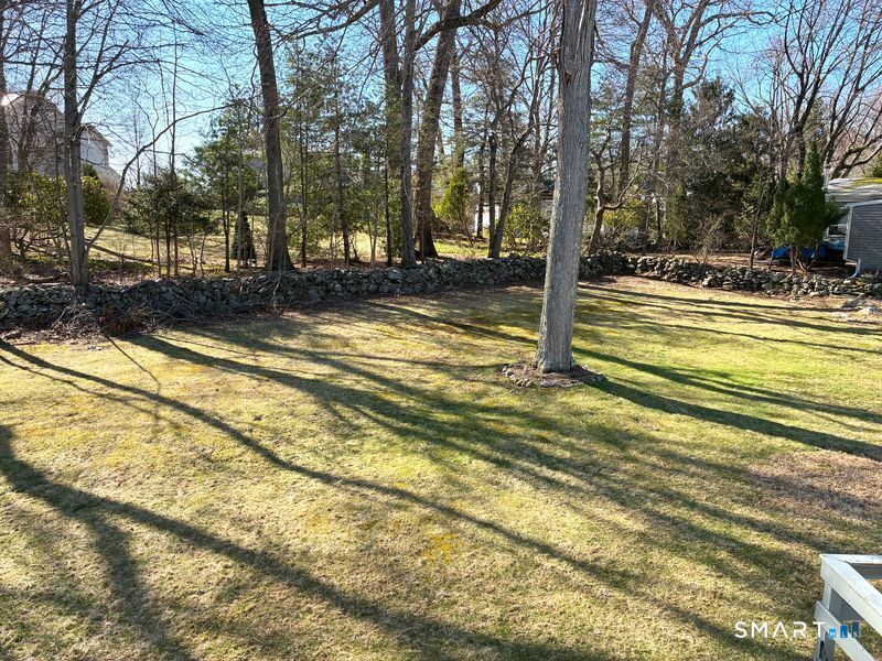 52 Robin Lane Fairfield, CT 06824 - Photo 6 of 38