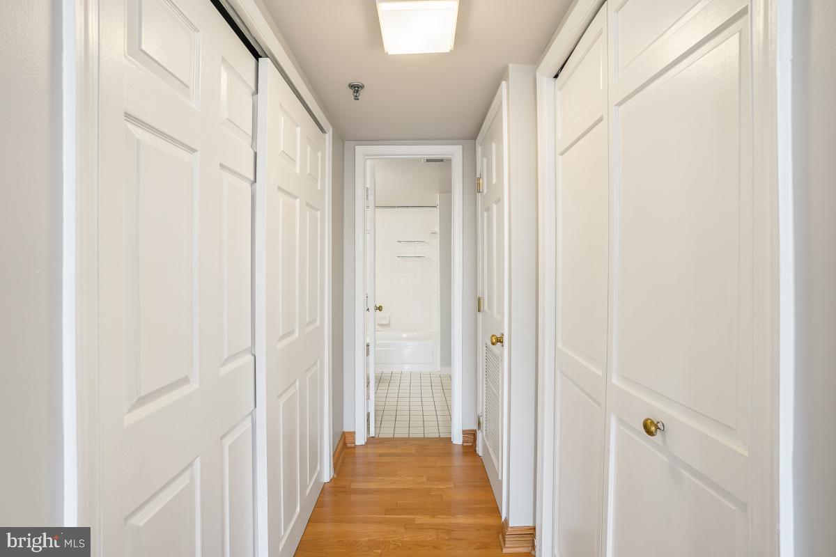 801 Pennsylvania Avenue Northwest, Unit PH06 Washington, DC 20004 - Photo 23 of 38