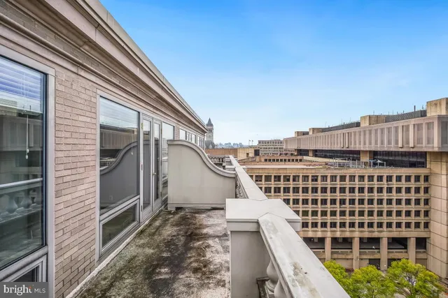 $2,650 | 801 Pennsylvania Avenue Northwest, Unit PH06, Washington, DC 20004