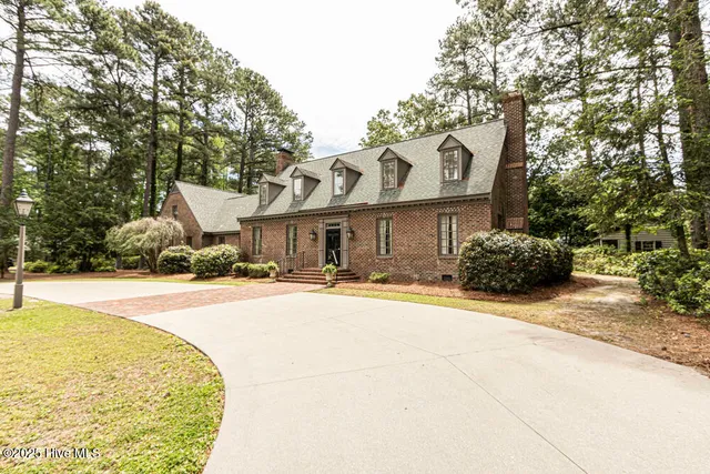 $515,000 | 4001 Lochinvar Lane, Rocky Mount, NC 27804