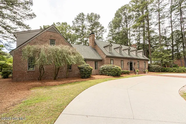 $515,000 | 4001 Lochinvar Lane, Rocky Mount, NC 27804