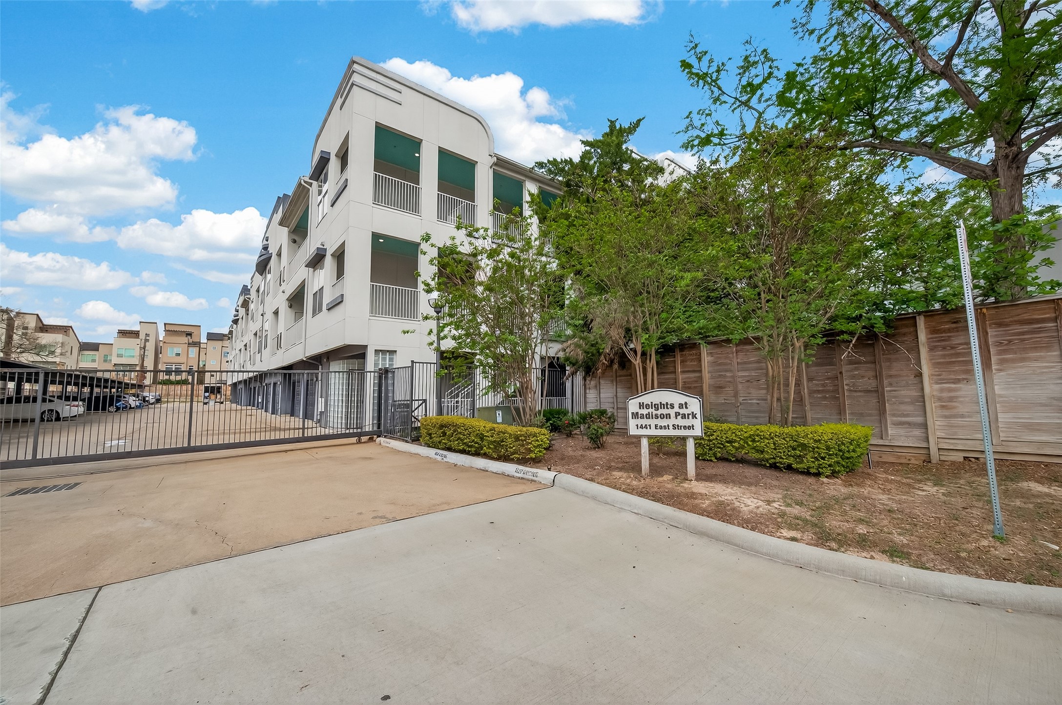 1441 East Street, Unit 308 Houston, TX 77007 - Photo 38 of 42 Secure gated entry provides peace of mind and controlled access.