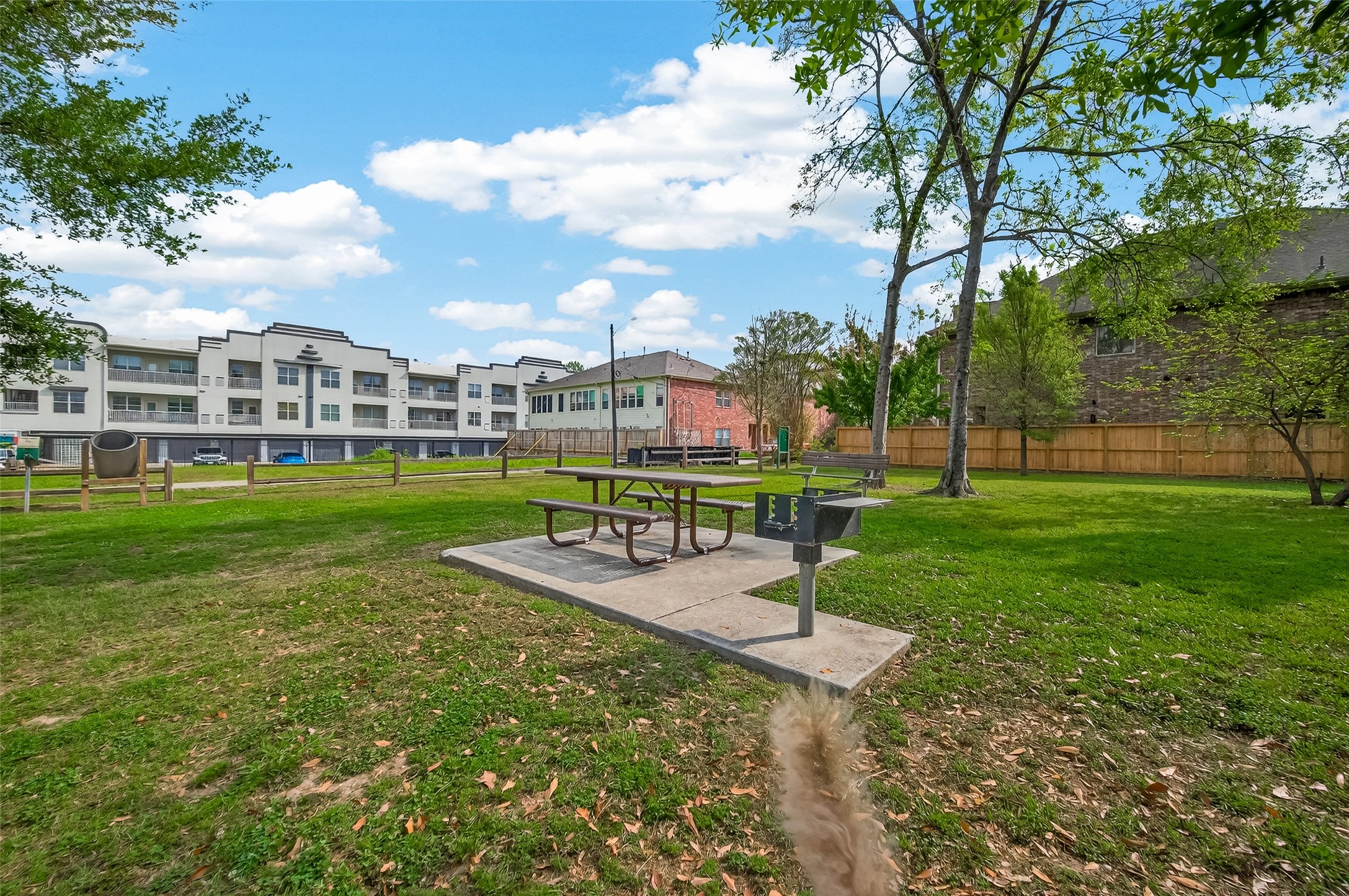1441 East Street, Unit 308 Houston, TX 77007 - Photo 42 of 42 Welcome home to comfort, convenience, and peaceful bayou living.
