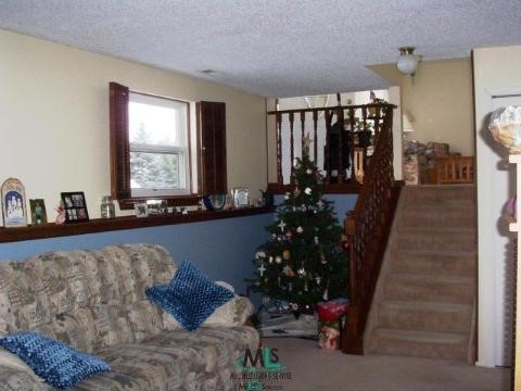 884 Hidden Troy, MI 48083 - Photo 6 of 9 703649-5.JPG