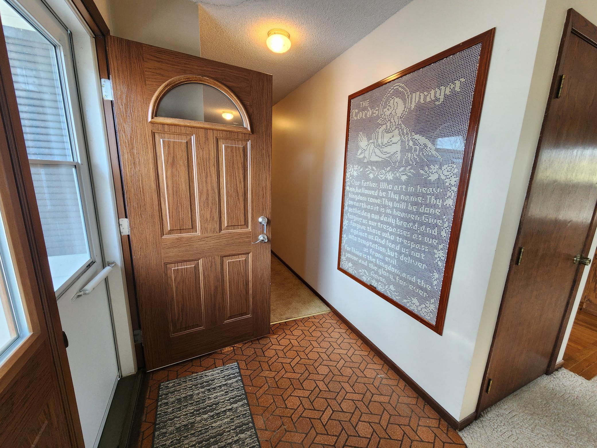 105 East Hawthorne Street Albert Lea, MN 56007 - Photo 7 of 44