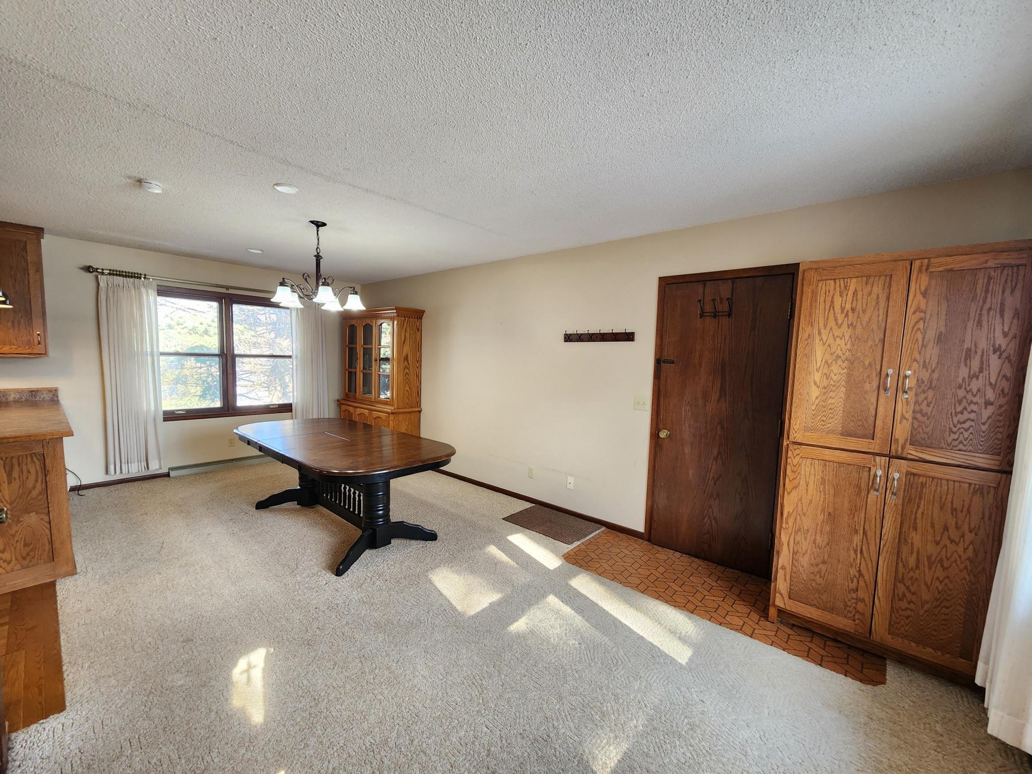 105 East Hawthorne Street Albert Lea, MN 56007 - Photo 10 of 44