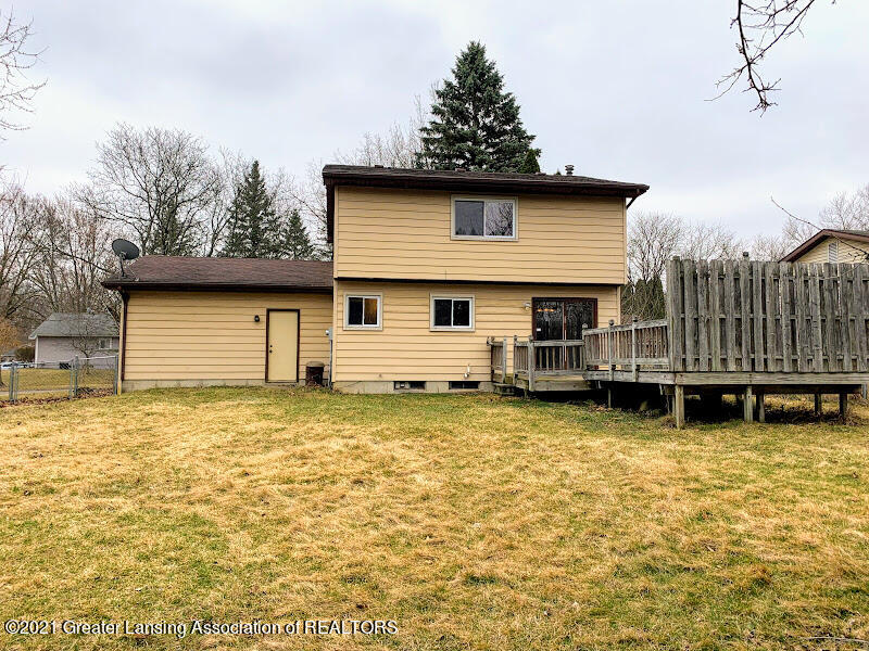 3108 Colchester Road Lansing, MI 48906 - Photo 25 of 27 IMG_3433