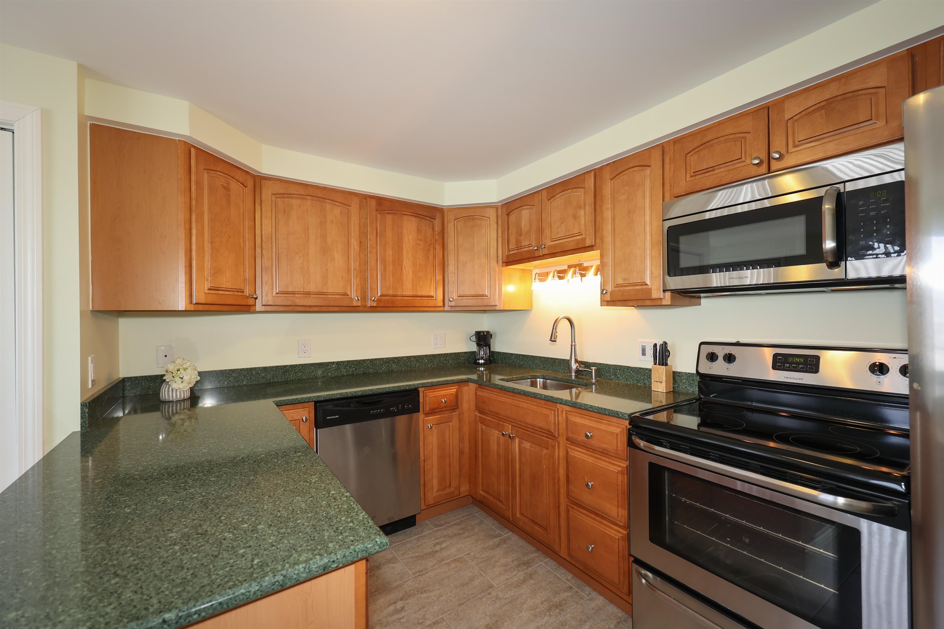 504 Ocean Boulevard, Unit 9 Hampton, NH 03842 - Photo 29 of 40