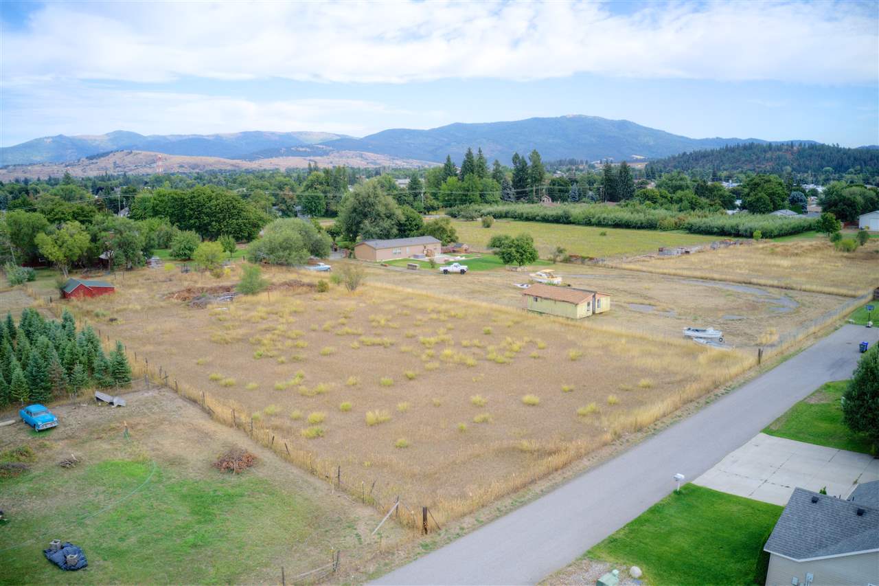 623 North Flora Road Spokane Valley, WA 99037 - Photo 2 of 20