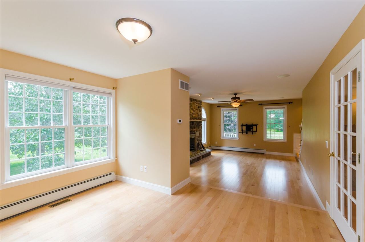 21 Seaverns Bridge Road Merrimack, NH 03054 - Photo 6 of 32 Gallery Image 6