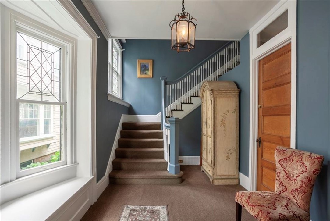 106 Brunswick Street, Unit 3 Rochester, NY 14607 - Photo 3 of 20 Bright, shared foyer