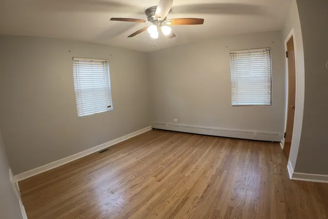 $199,900 | 1039 Randolph Street, Unit 1W, Oak Park, IL 60302