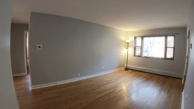 $199,900 | 1039 Randolph Street, Unit 1W, Oak Park, IL 60302