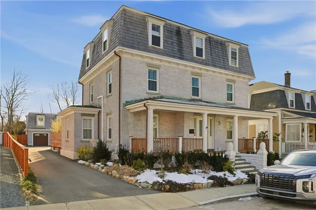 $3,300,000 | 5 Dresser Street, Newport, RI 02840