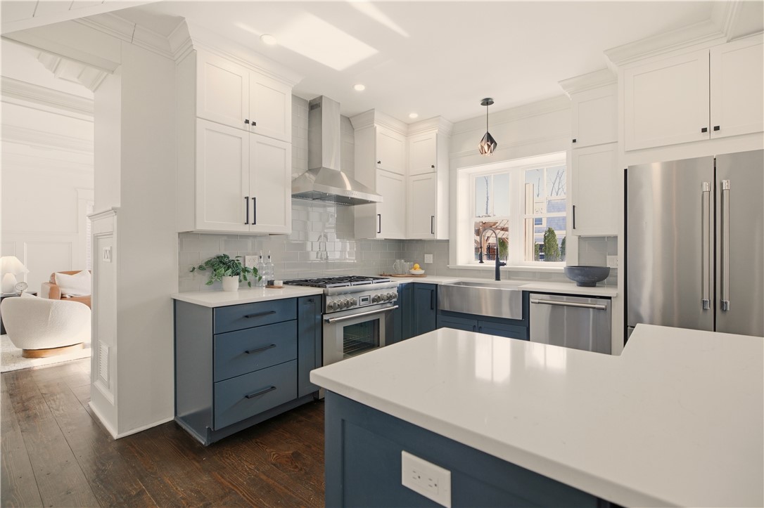 5 Dresser Street Newport, RI 02840 - Photo 12 of 50