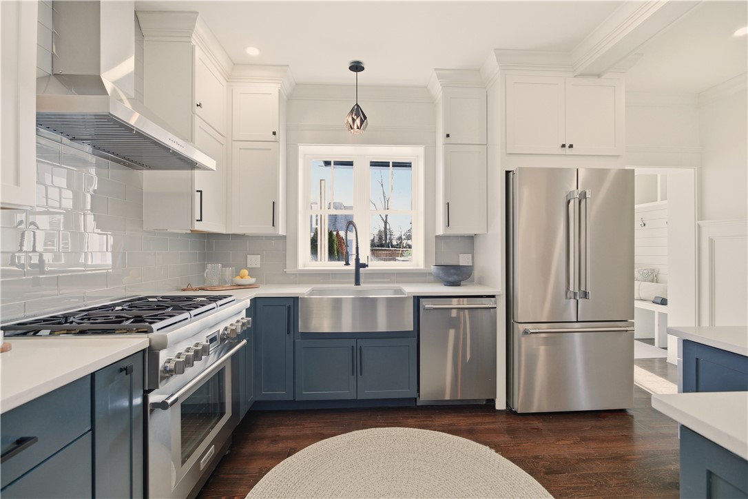 5 Dresser Street Newport, RI 02840 - Photo 14 of 50