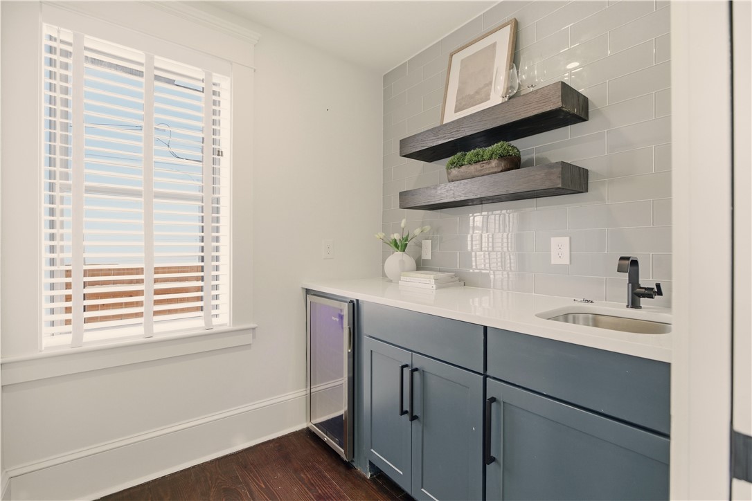 5 Dresser Street Newport, RI 02840 - Photo 15 of 50